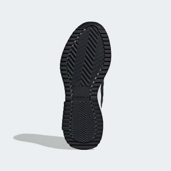 RETROPY F2 SHOES - CORE BLACK/WHITE