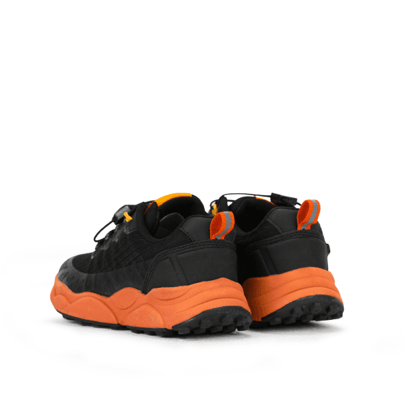 BLACK SNEAKERS