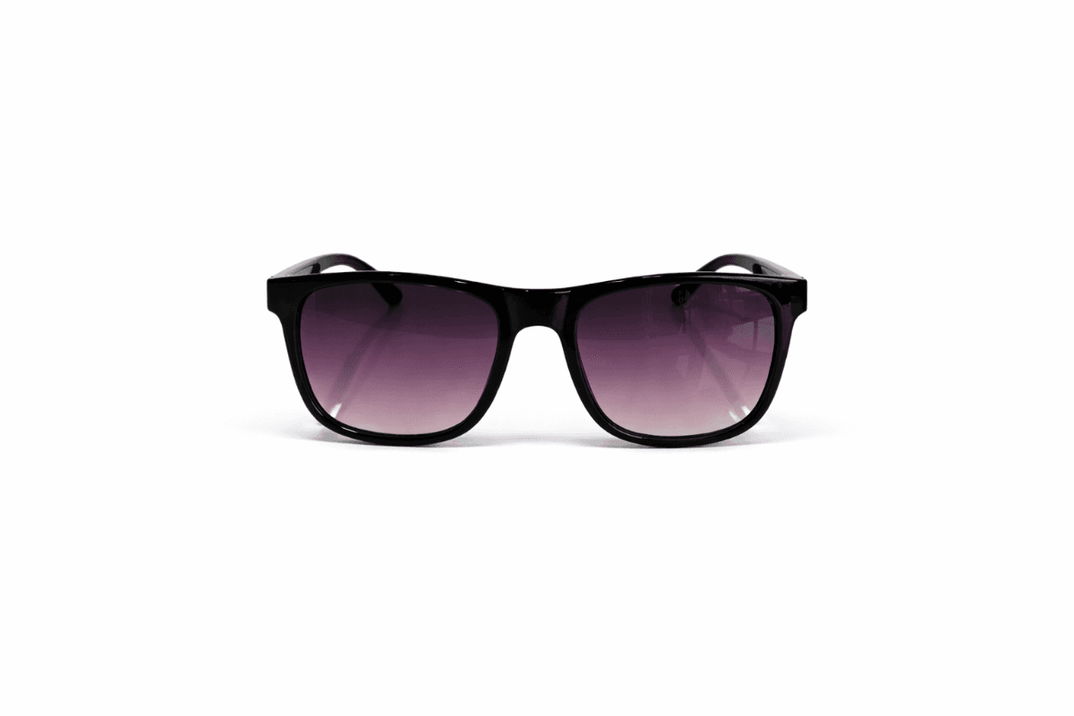 BLACK FRAME SUNGLASS Image