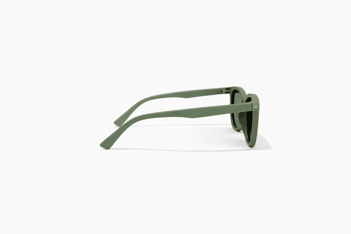 GREEN  FRAME SUNGLASS